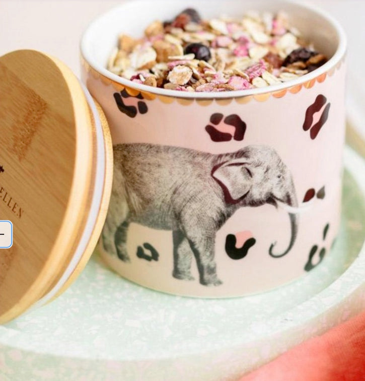 Pot hermétique éléphant en porcelaine, taille S, Yvonne Ellen